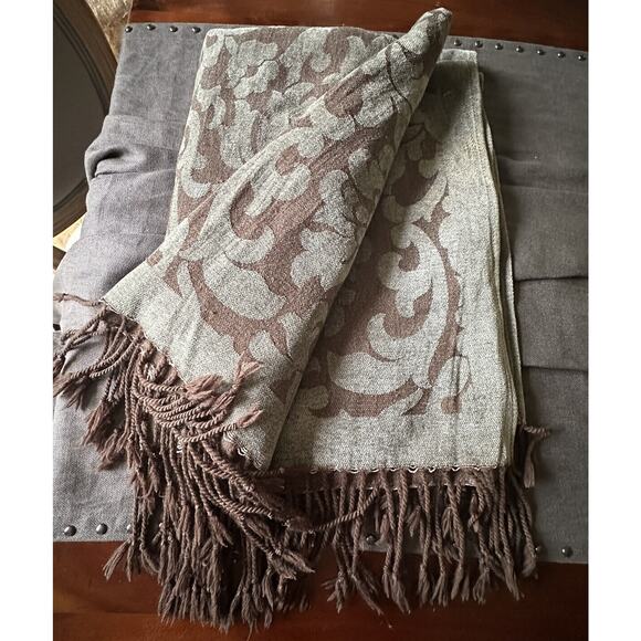 Restoration Hardware Wool Blend Fringed Throw Blanket Gray Brown Floral 70X53” - Picture 4 of 12